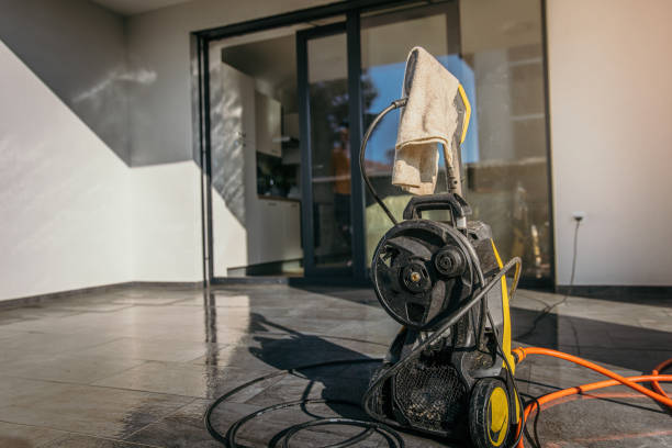 Best Gutter Cleaning and Brightening in Highlands, TX